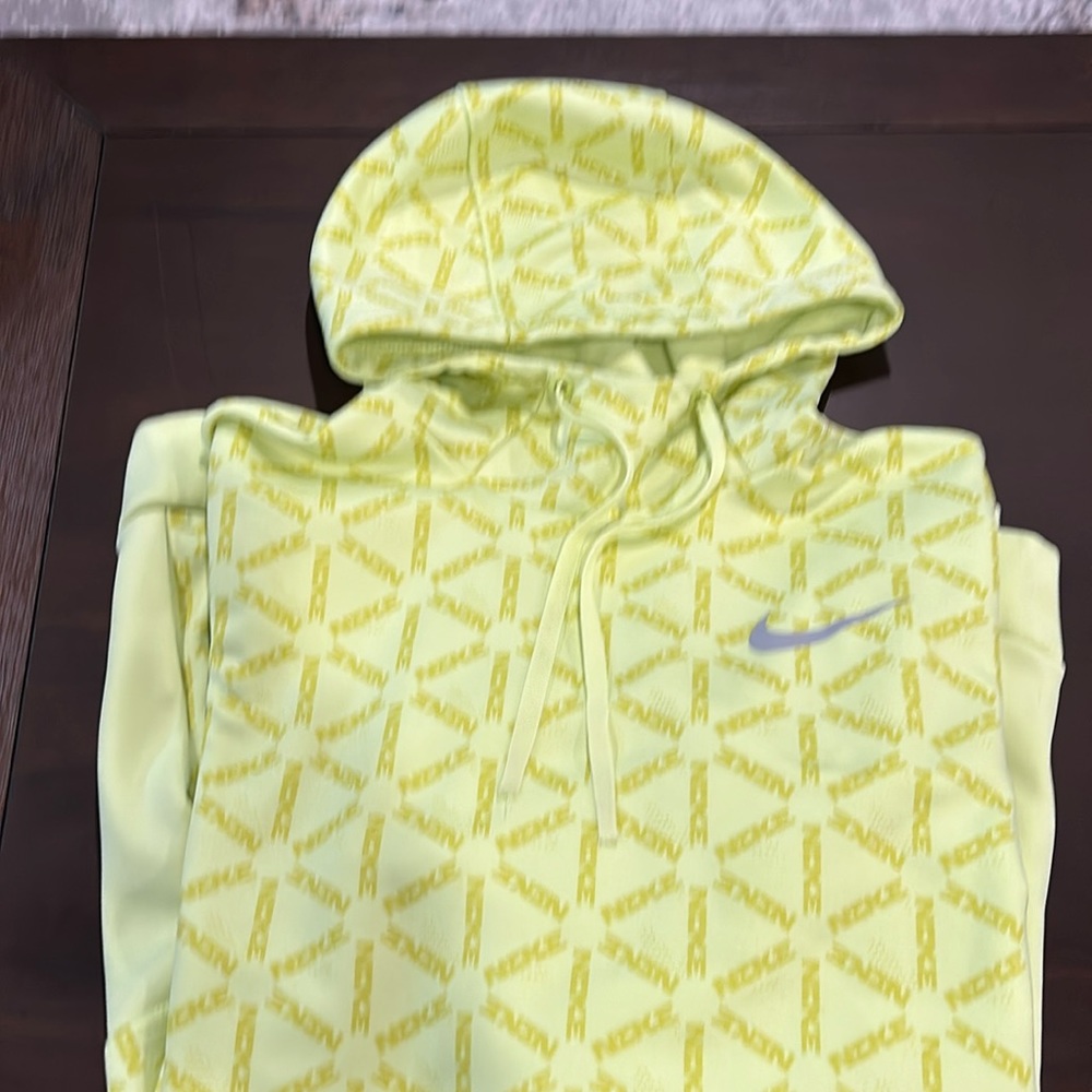 Nike Therma Fit Men’s Size Large